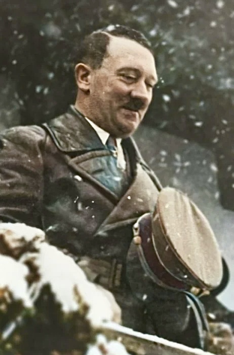 Hitler at the Winter Olympics&nbsp;⛷️