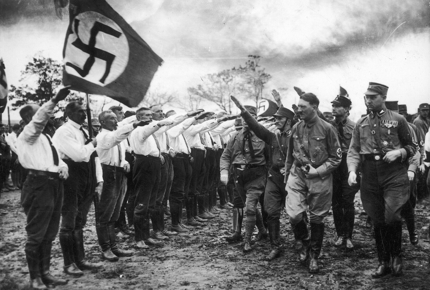 Hitler in Oldenburg – Heinrich Hoffmann Photo Gallery