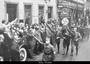 Hitler’s Uniforms – Heinrich Hoffmann Photo Gallery